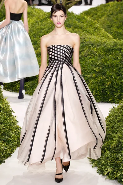 Look 8